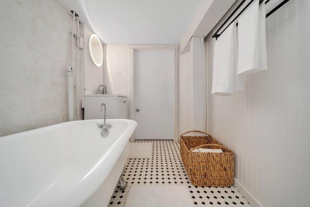 Cozy Pittsburgh Home With King Beds - Short Drive To All 외부 사진